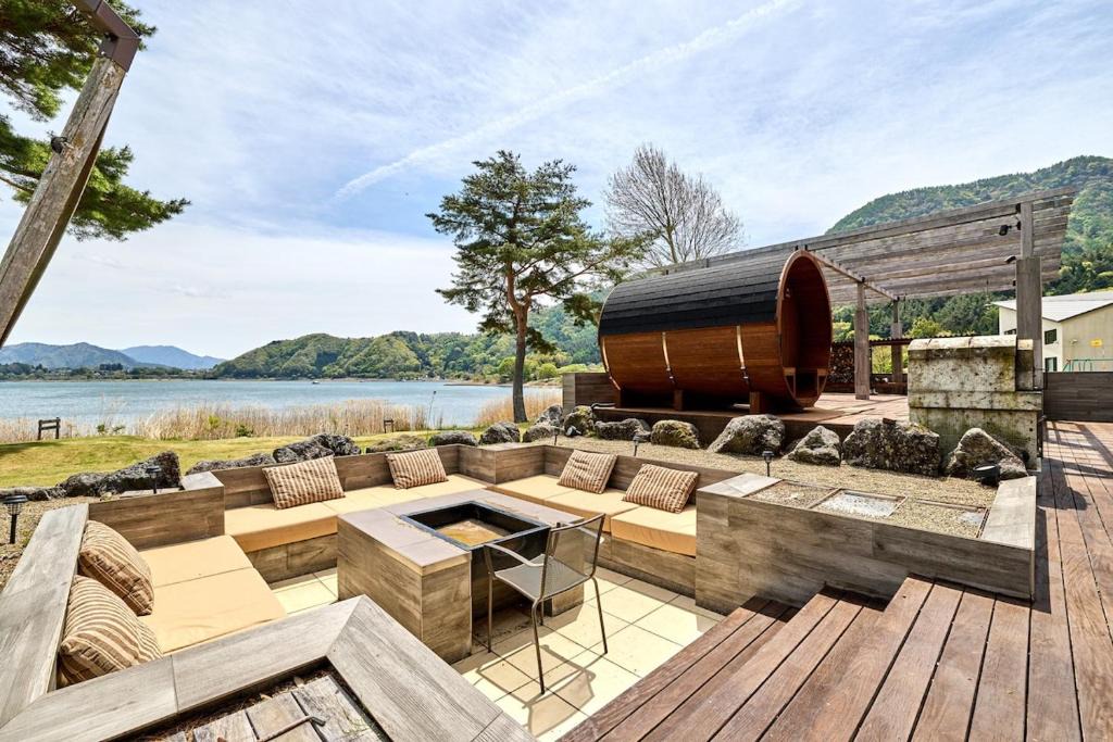 Fujikawaguchiko Villa | 奥富士レイクサイド