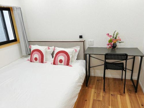 Asakusa Apartment | 浅草花日美居 Asakusa Hanahi 305 Queen Bed Room, 4 min walk to Asakusa Temple, direct subway access to Narita and Haneda Airport