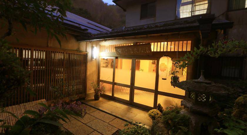 Yoshino Hotel | 14 m² Hotel ∙ 10 guests