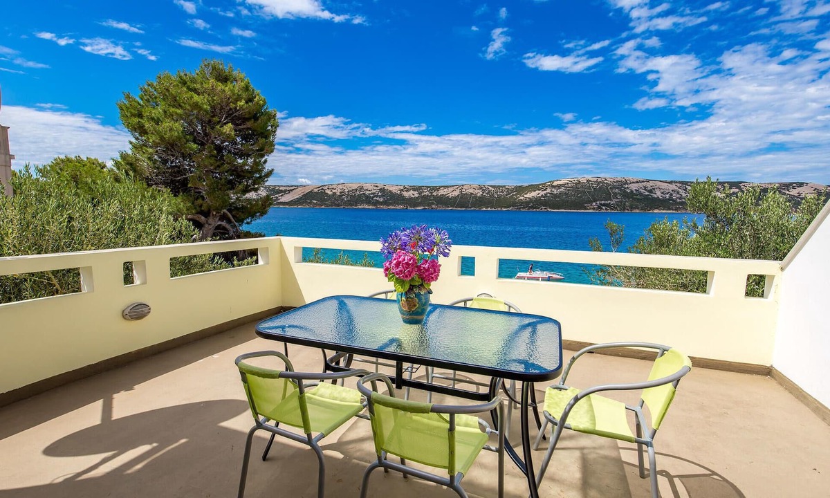 Stara Novalja Apartment | 2 bedroom awesome apartment in Stara Novalja