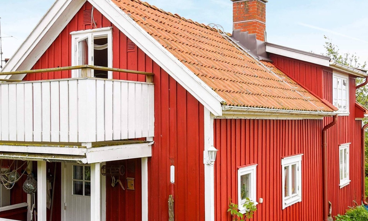 Ronnang House | 4 person holiday home in Rönnäng
