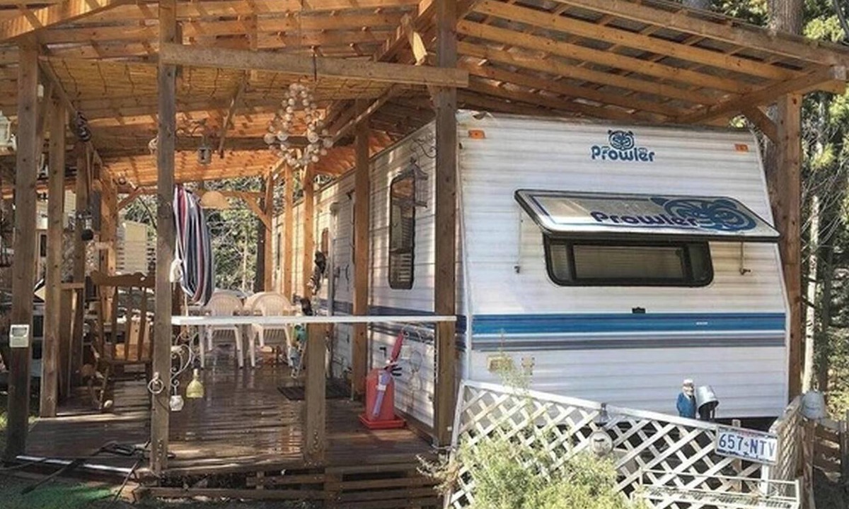 Annaka RV Rental | American Trailer 37F | For 3 people | Free Dog R/Annaka City Gunma