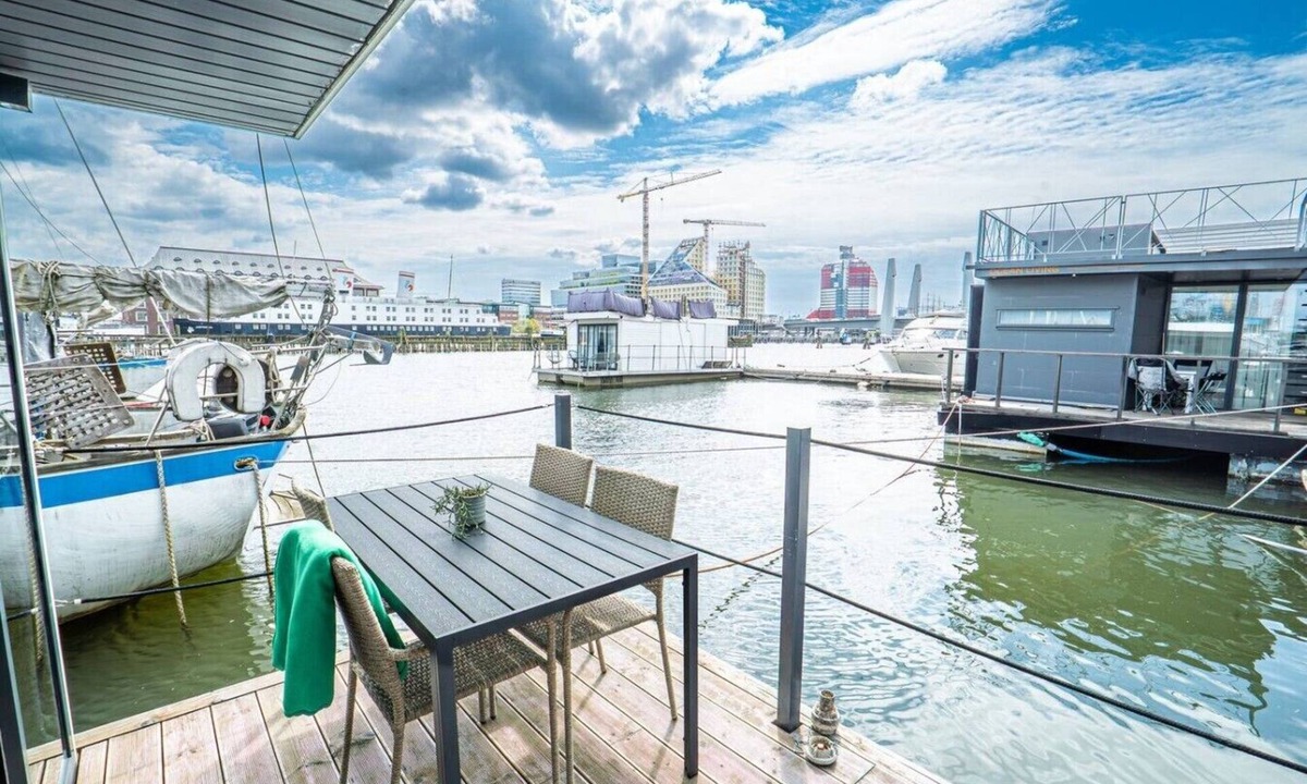 Lundby Boat Rental | At Sea Houseboat w/Rooftop | Heart of Gothenburg