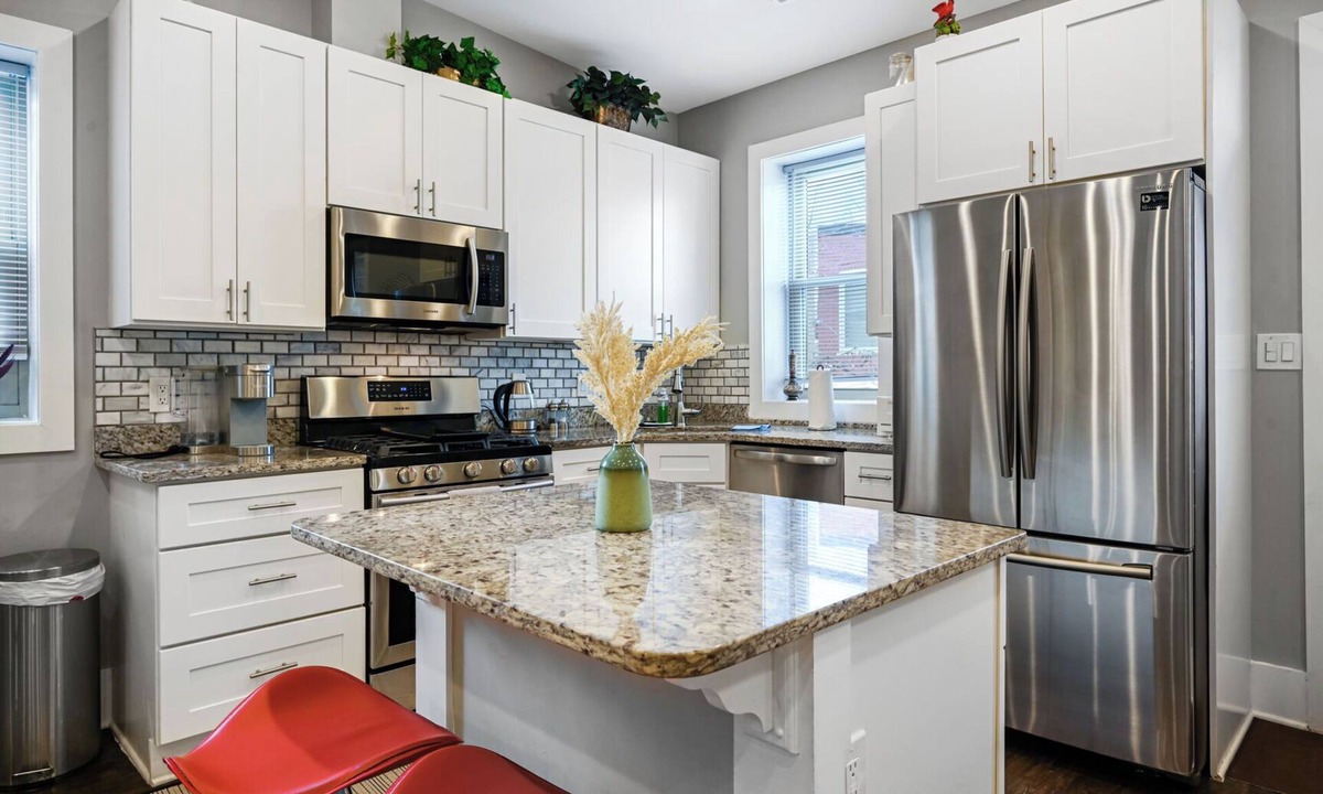 Northeast Apartment | Bright Washington DC Apartment