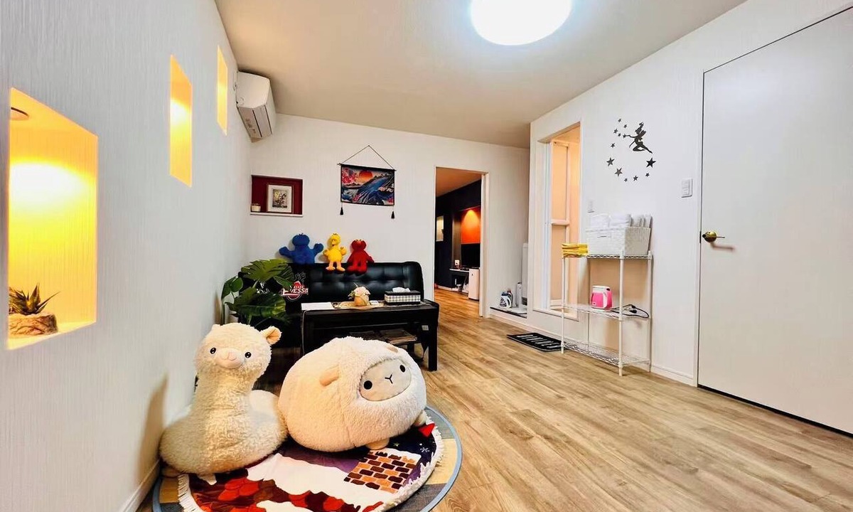 Taisho-ku Apartment | Direct KIX Train & 1 min Walk to Station - Vibrant Osaka 2BR Apt w/AC