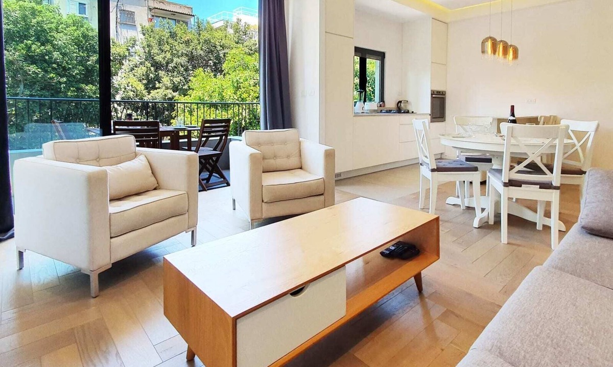Old North Apartment | Dizengoff Brique - Two Bedroom Apartment, Sleeps 4