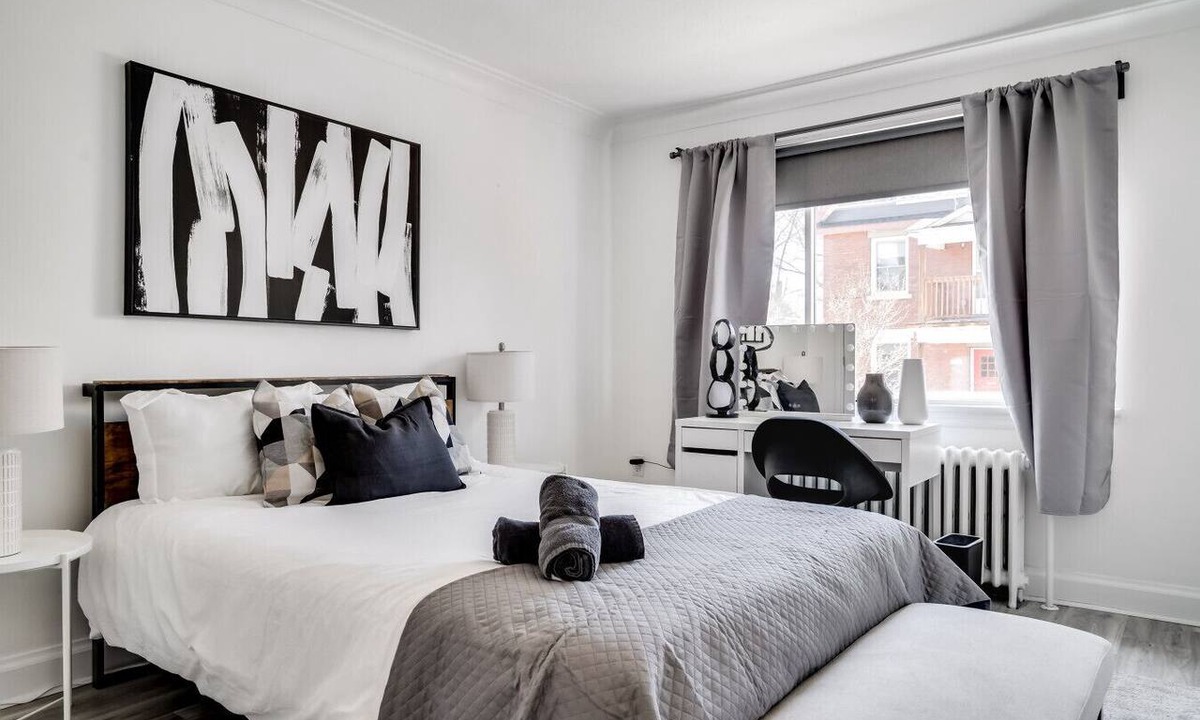 New Edinburgh Apartment | Executive Suite 3BR - Close to Downtown Ottawa