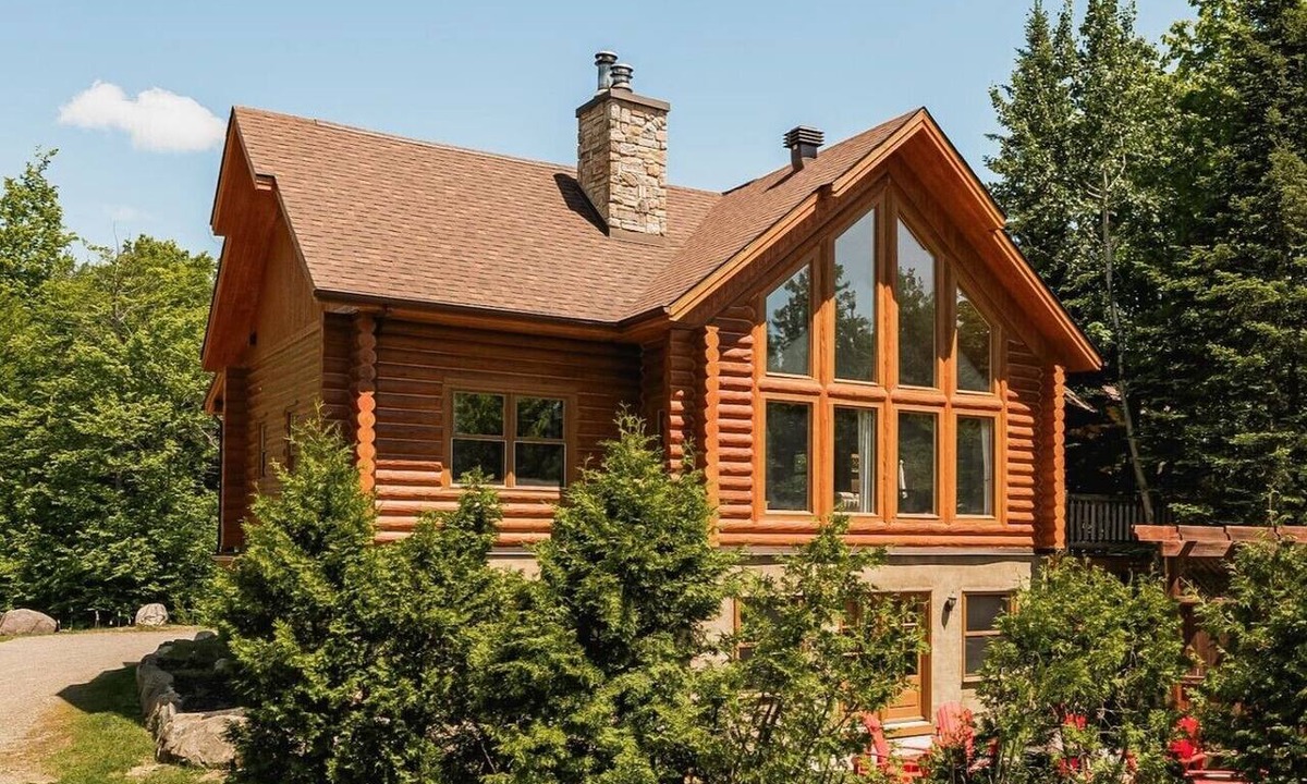 Fiddler Lake Resort House | Fiddler Lake Resort - Deer 4
