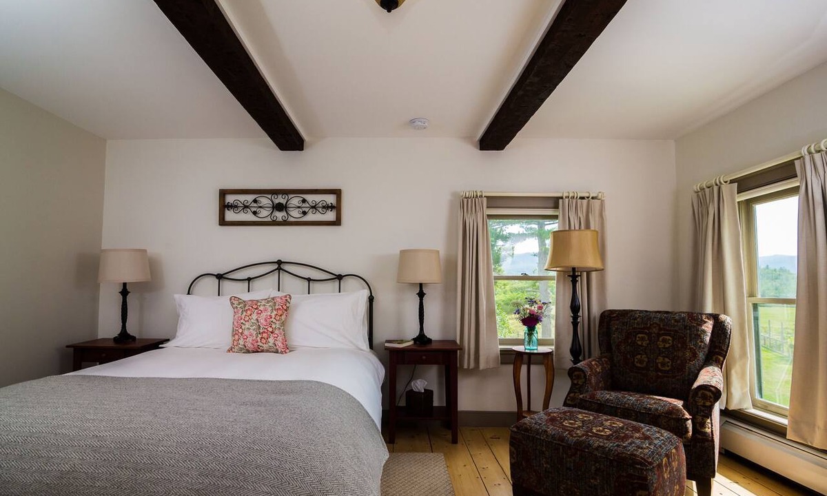 Keene Bed & Breakfast | Forest Suite - 2 OR 3 Rooms + Bath