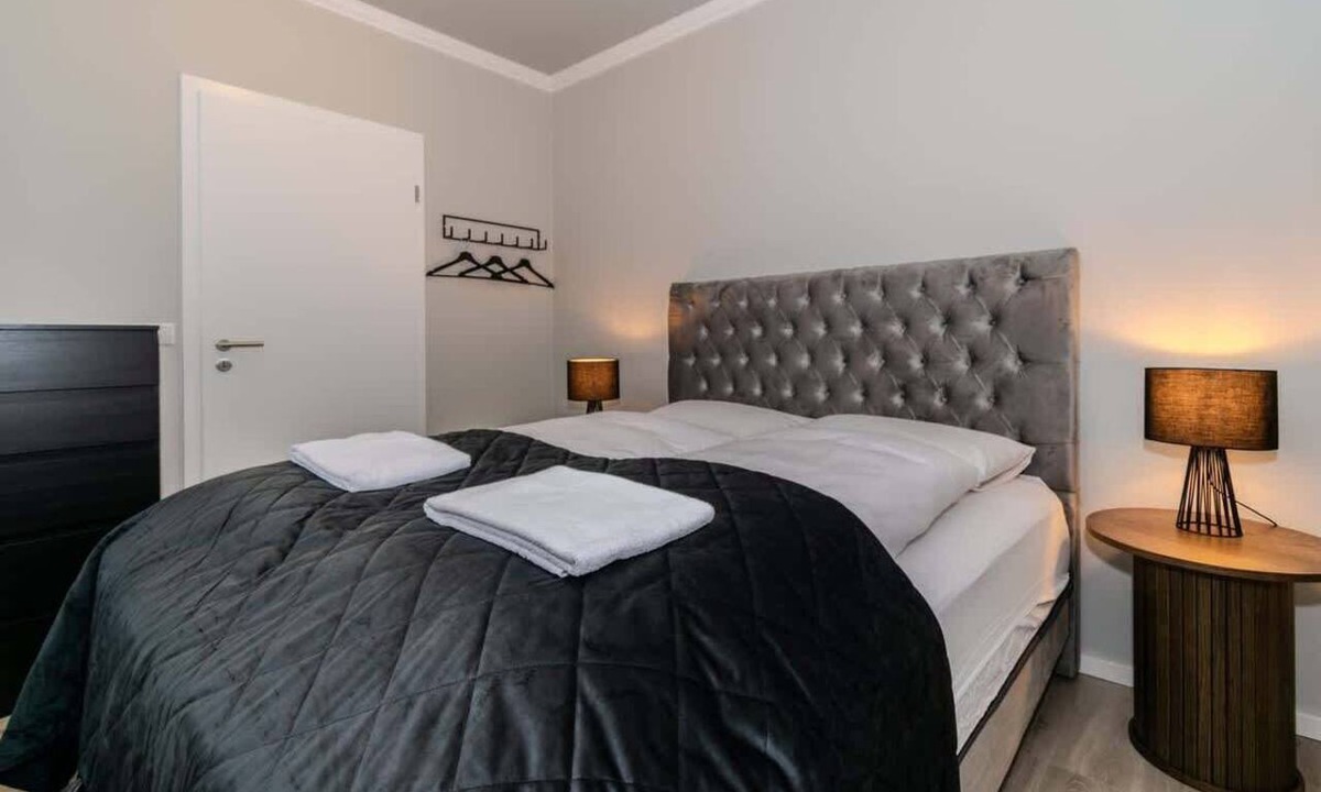 Vesturbær Apartment | Framnesvegur - Two Bedroom Central Apartment