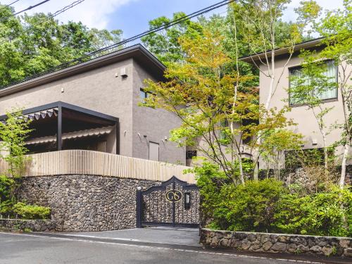 Karuizawa Villa | Glamday style hotel suite 山ノ麓
