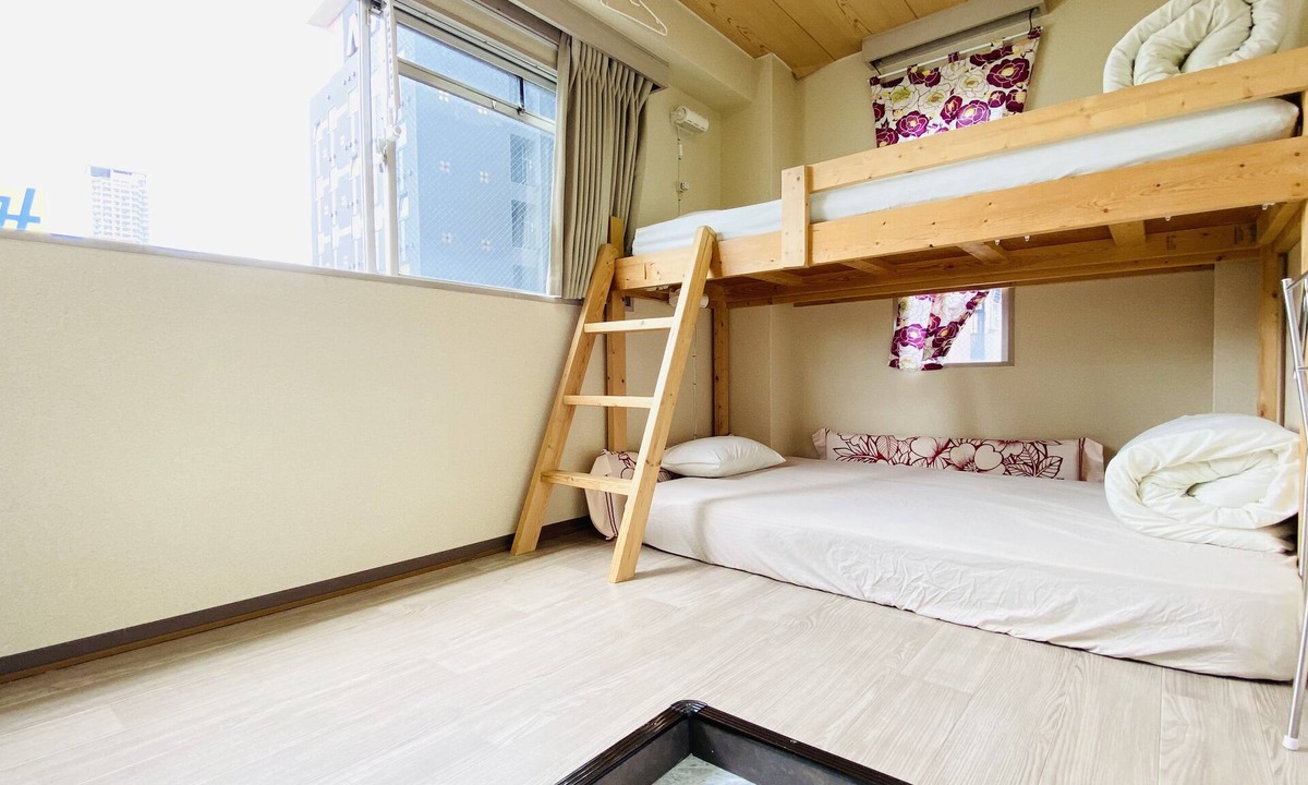 Nishishinsaibashi Hostel | GUEST HOUSE B's Five II - Hostel