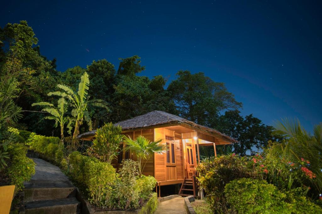 Pulau Lembeh Resort | K2 Lembeh Dive Resort