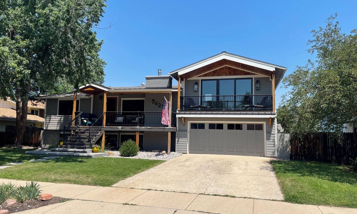 East Boulder House | Large 3+bdr, 2 bth, Boulder Retreat: Hot Tub, Flatiron Views & Close to downtown