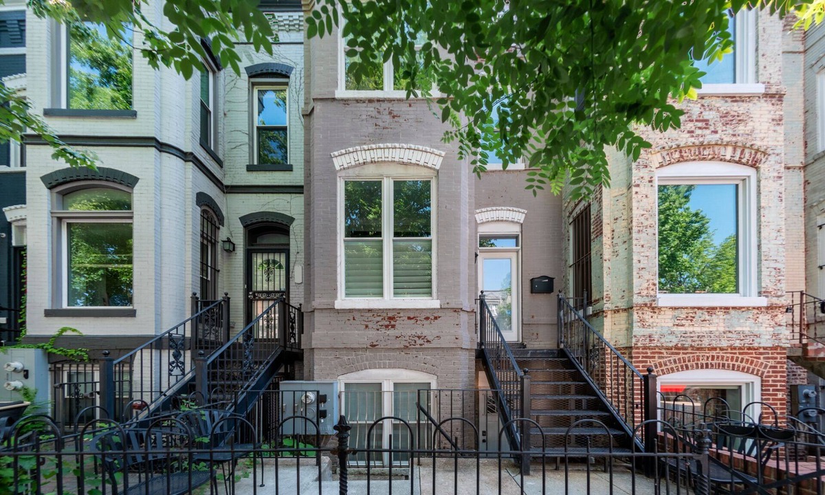 Near Northeast House | Luxe Three floors. Four bedrooms each with private full bath Garage Parking