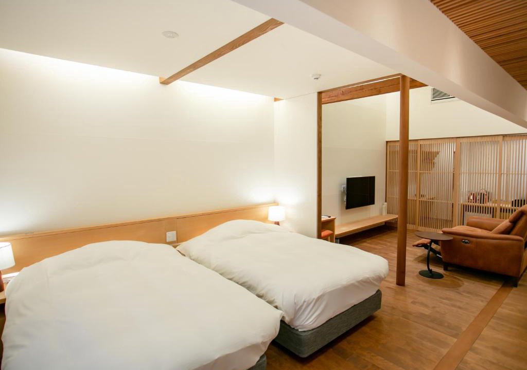 Higashiyama Higashi Chaya District Hotel | Maki No Oto Kanazawa