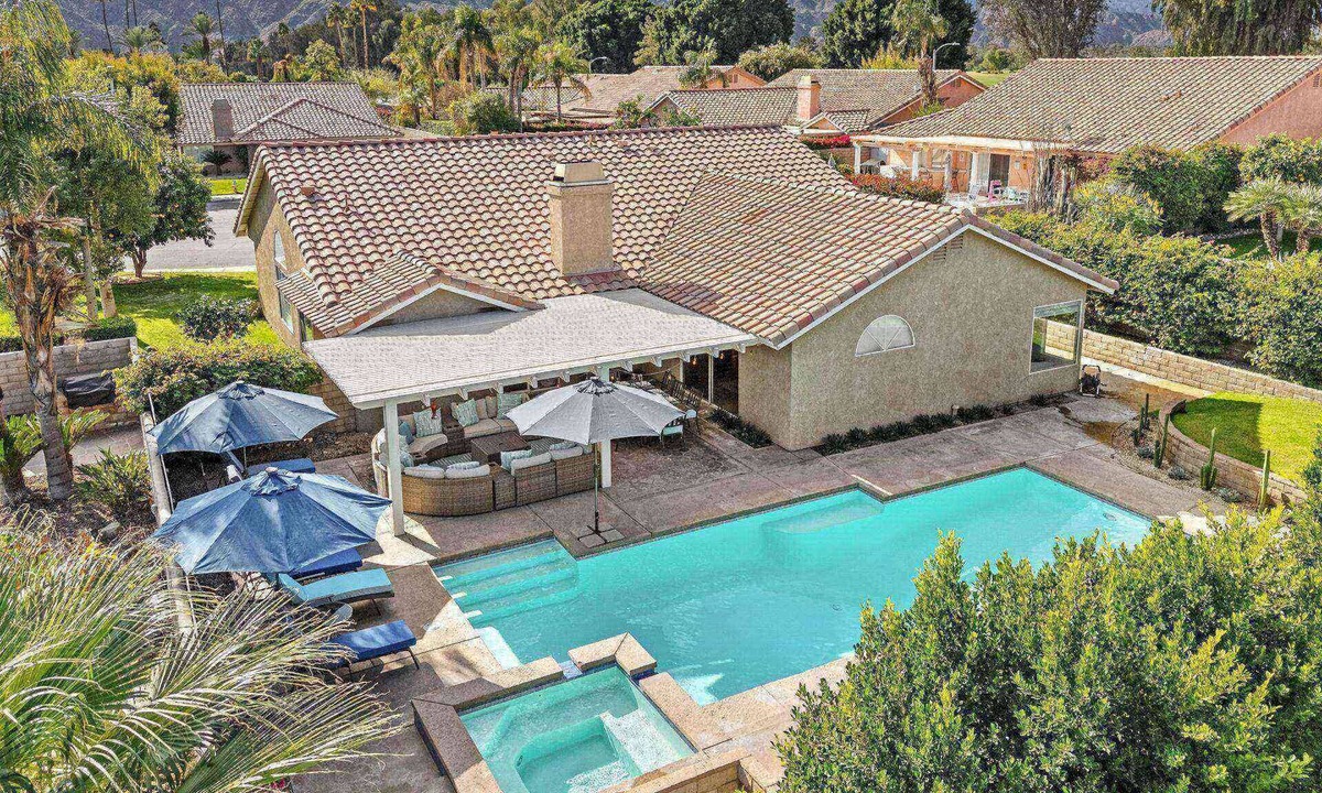Indian Wells House | Near Coachella Private Home | Walk to Tennis Gardens | Pool & Spa Paradise | Ideal for Entertainment