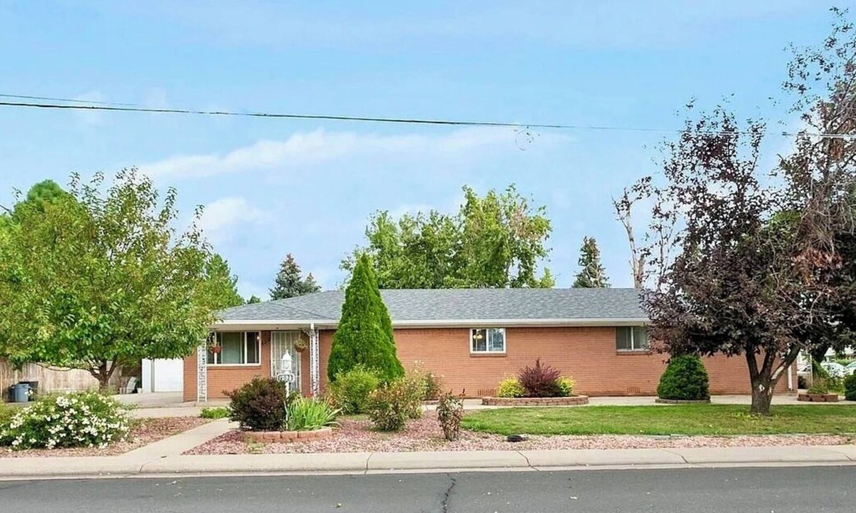 Kipling House | Pet Friendly 2BR - Between Denver & the Rockies