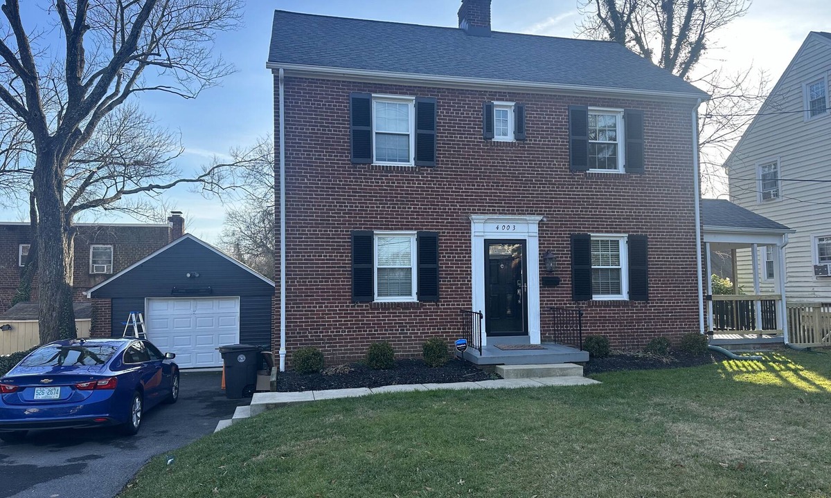 College Park House | Prime Hyattsville location available for 30 day plus rental! Dog friendly