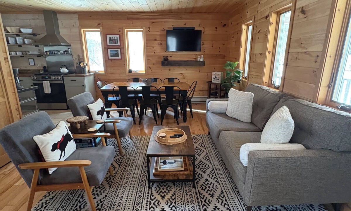 Wilmington House | Secluded Riverfront Cabin - 5 Min to Whiteface.
