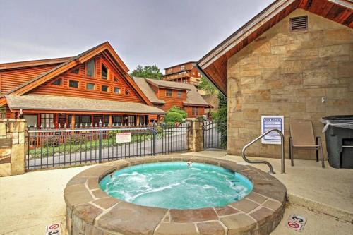 Pigeon Forge House | Smoky Mountain Retreat- Resort Cabin with modern amenities in the heart of PF