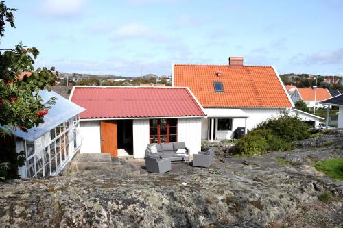 Skaerhamn House | Spacious house near the sea in Skärhamn SE09149