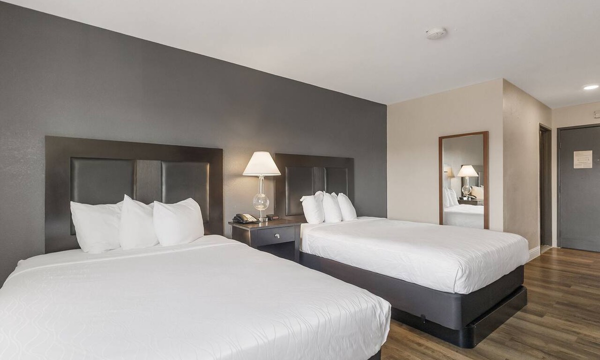 Yuba City Hotel | Sutter Inn