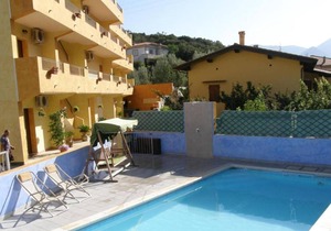 Pet-Friendly Apartment "Residence Pianeta Sardegna 11" with Pool, Terrace & A/C in Fluminimaggiore