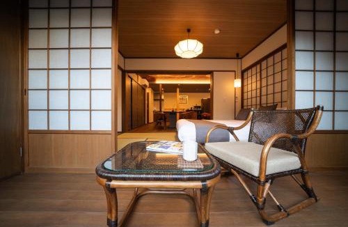 Joto House | 宿本陣星ノ邸 150平米百年古民家 日式浴庭 名家水墨画 双浴双卫 徒步到地铁站5mim 乘地铁可直达心斋桥