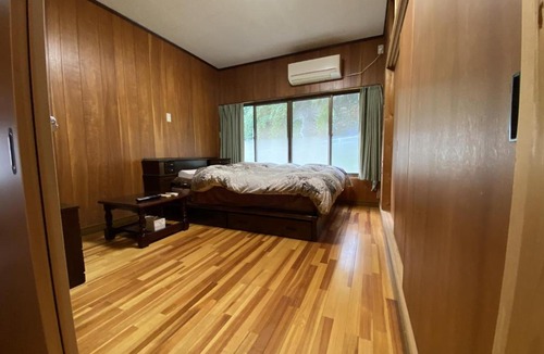 Kushimoto Apartment | 民泊 あざし はなれ1棟貸し 母屋 2部屋貸し Private lodging Azashi