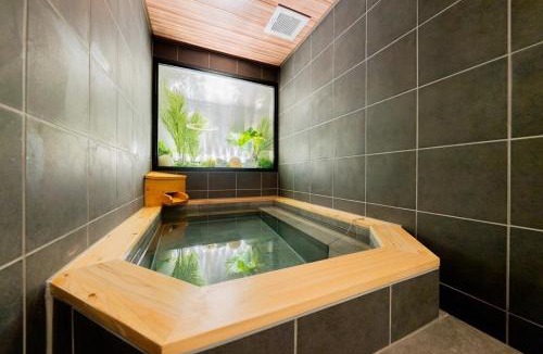 Minato Villa | 琉 海遊館アクセス抜群 1棟貸切 13ベッド 家族 グループ歓迎 和モダン宿