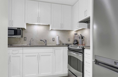 Chinatown Apartment | 1 Bedroom Furnished Apartment at Penn Quarters