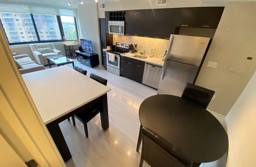 Radnor - Fort Myer Heights Apartment | 1-bedroom in Arlington, DC metro area with on-site parking included