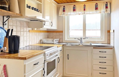 Hakenaset House | 4 person holiday home in HAKENÄSET-By Traum