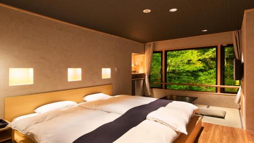 Aizuwakamatsu Hotel | Aizu Higashiyama Onsen "Shosuke no Yado Takinoyu" since1880