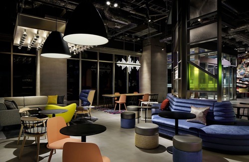 Shinchi Hotel | Aloft by Marriott Osaka Dojima