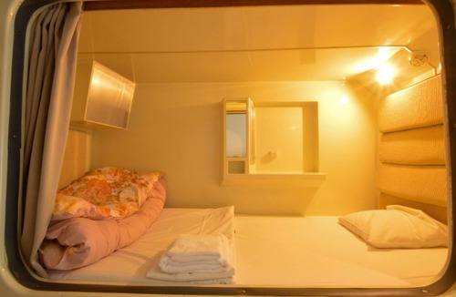 Sannenzaka Ninenzaka Hotel | Amenity Hotel Kyoto Capsule private room/Kyoto Kyōto