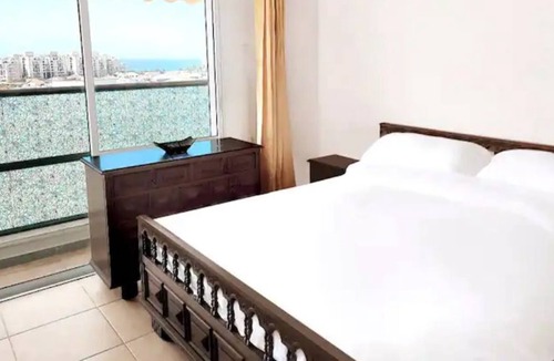 Ashkelon House | Beach Suite Israel: Massage Chair + Views + Food