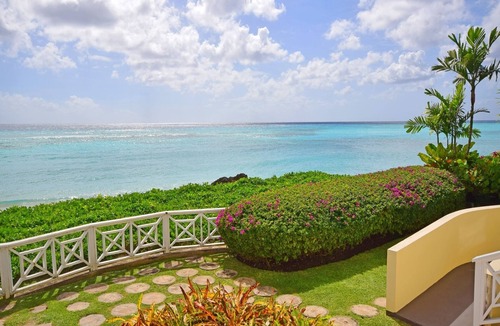 Saint Lawrence Apartment | Beachfront 2-Bed Condo with Plunge Pool - Indramer 1