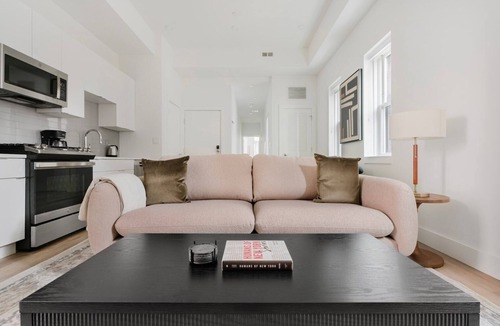Logan Circle Apartment | Blueground | Logan Circle, view, nr Dupont Circle