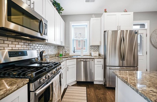 Northeast Apartment | Bright Washington DC Apartment