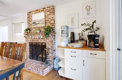 Davis House | Charming Davis Retreat: Cozy & Central