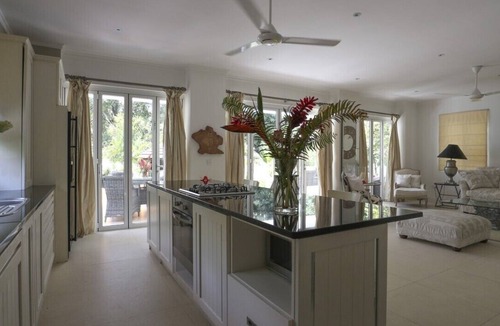 Beau Vallon House | Chateau Elysium
