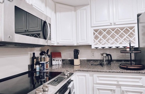 Eckington House | Chic Retreat Near Capitol Hill with Office Space & SoulCycle Bike