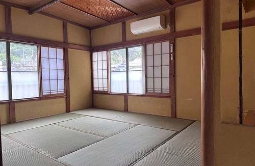 Katsuura House | Cityfacing unit Room A 195 sq m 3 bedrooms s/Katsuura City Chiba