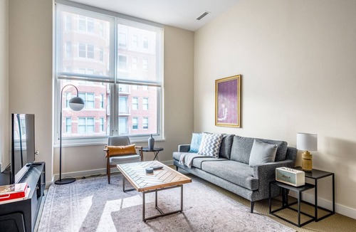 Penn Quarter Apartment | Comfy Penn Quarter 2BR w/Gym, Pool, nr. National Mall, by Blueground