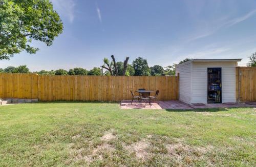 Glenarden House | Convenient Glenarden Home - 3 Mi to FedEx Field!