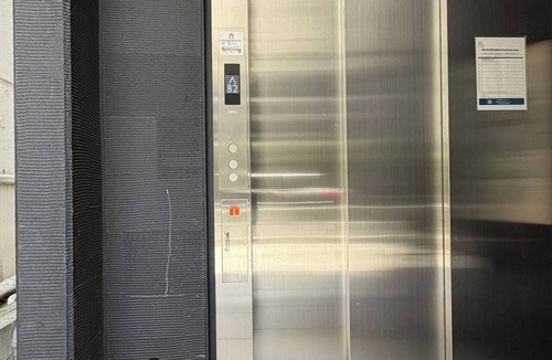 Nishishinbashi Apartment | Conveniently located just a 4minute train ride fr/Port Area Tokyo