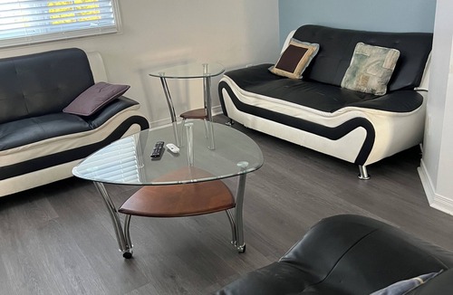 Aylmer Apartment | Cozy retreat In National Capital Region!