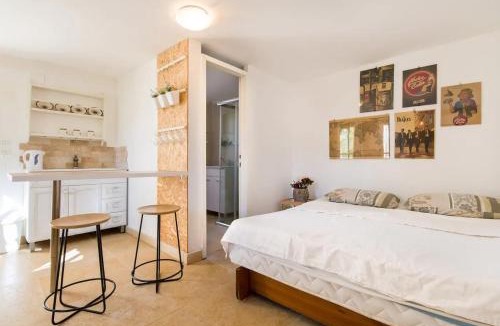 Kfar Vradim Apartment | Designed Studio Apartment